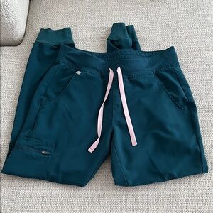 Caribbean Blue Figs Zamora Scrub Pants